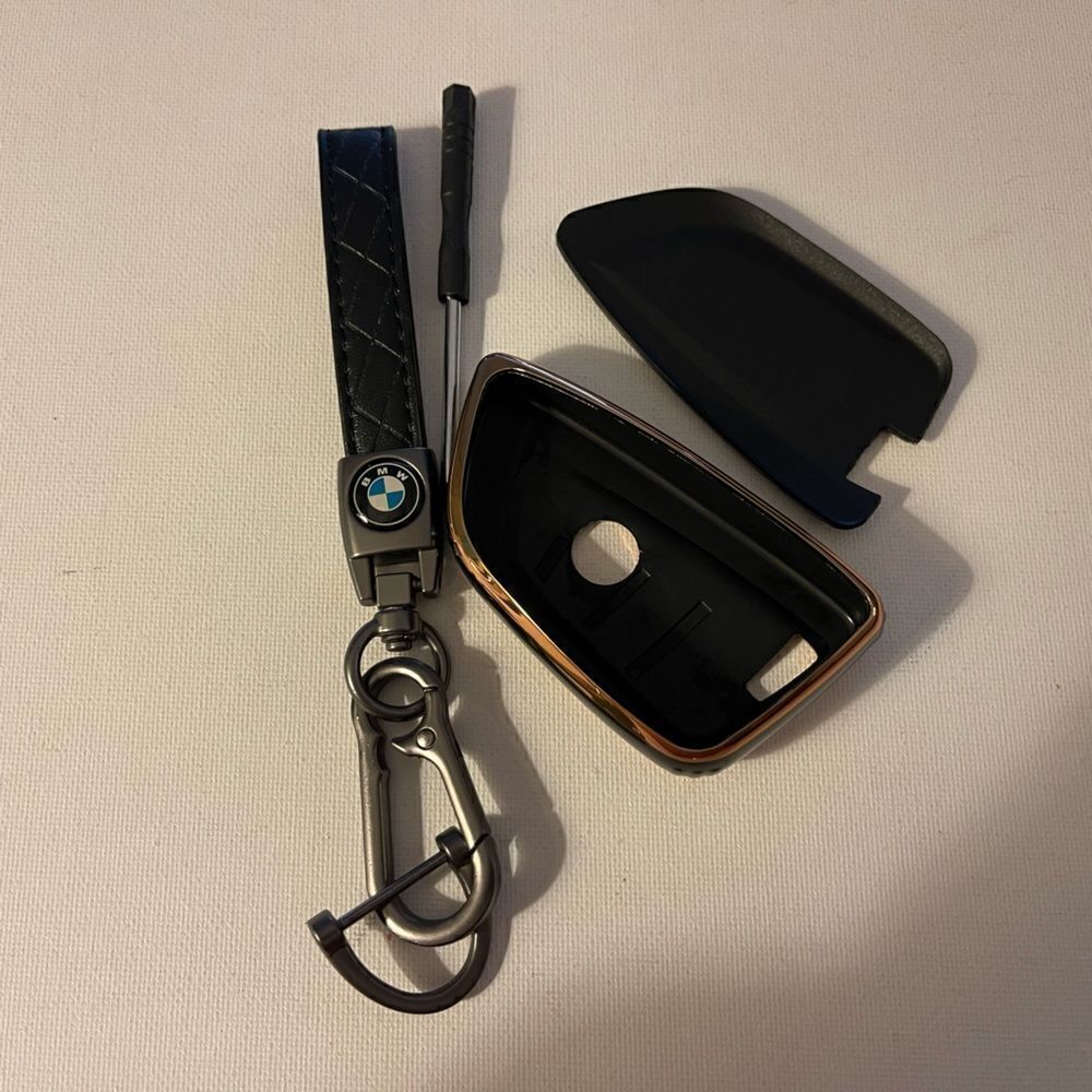 BMW Logo key fob Keychain Black Leather & Key Fob Cover in Black NWT - Picture 4 of 6
